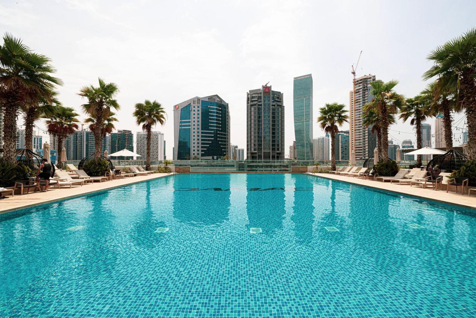 Premium 2br Aprt. With Canal View In Business Bay Apartment *