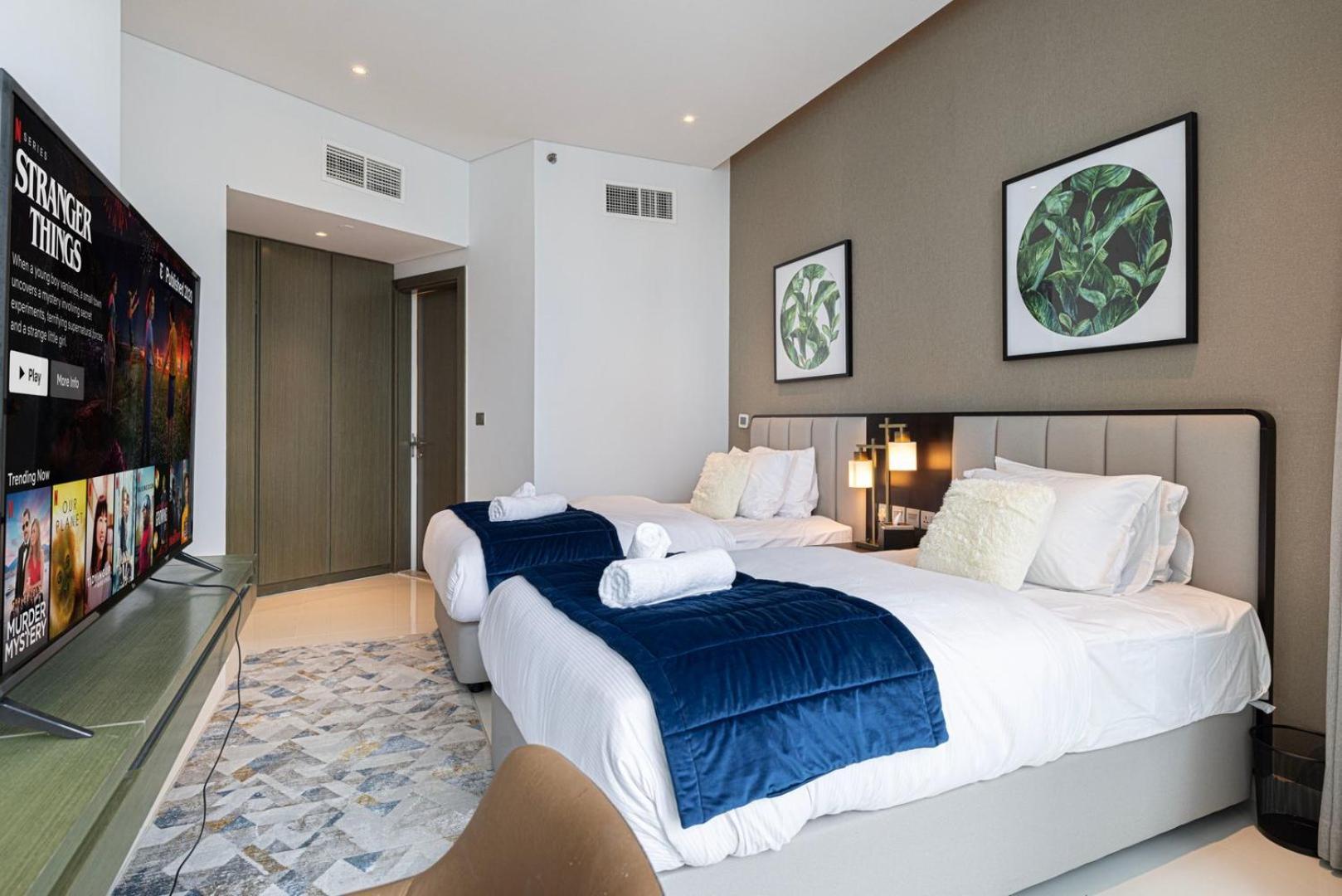 Premium 2br Aprt. With Canal View In Business Bay Apartment Dubai