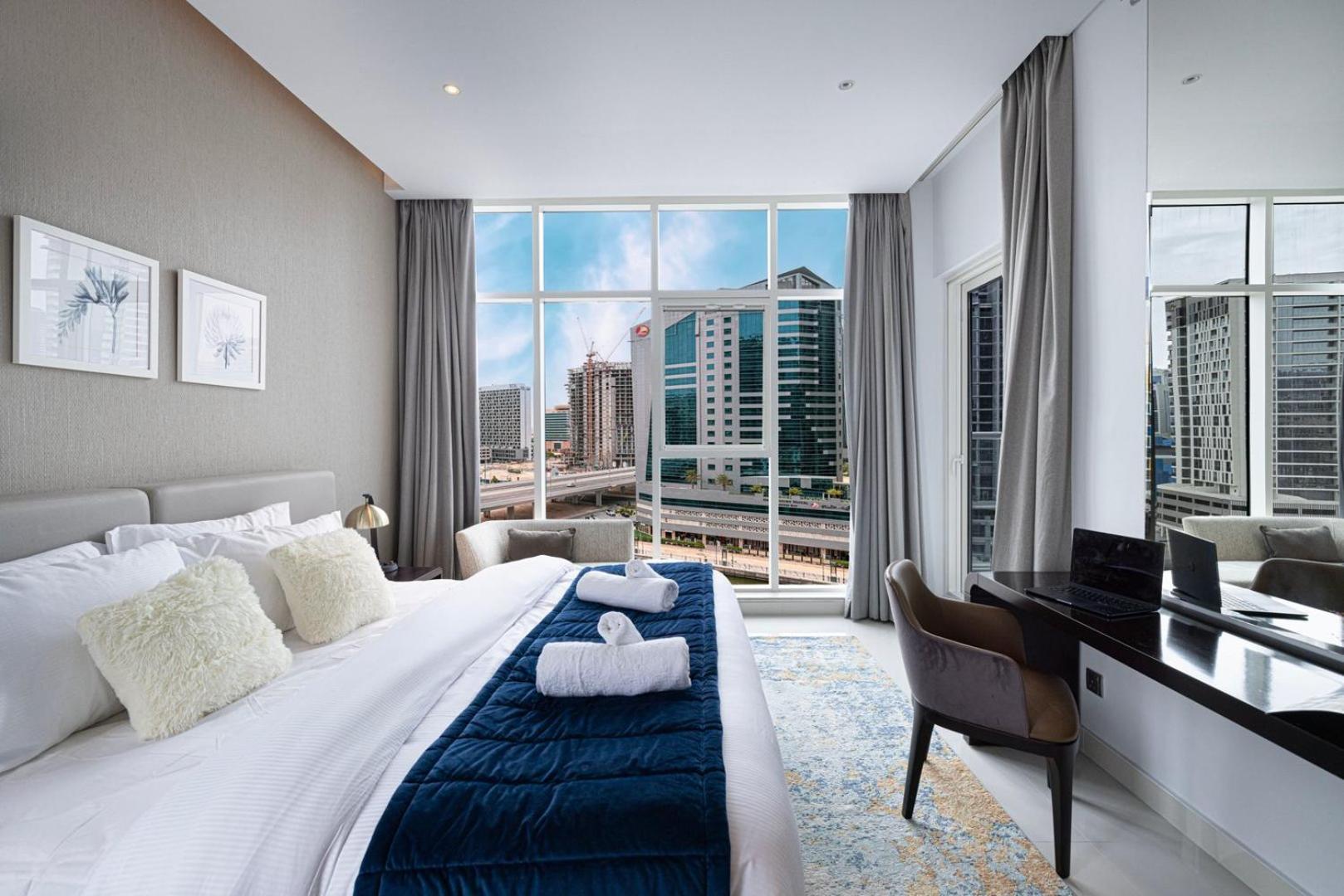 Premium 2br Aprt. With Canal View In Business Bay *