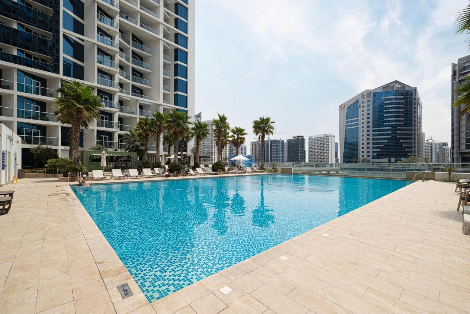 Apartment Premium 2br Aprt. With Canal View In Business Bay *