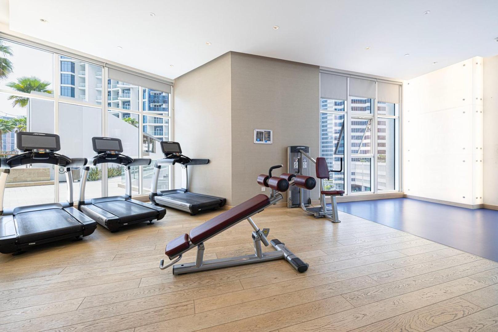 Apartment Premium 2br Aprt. With Canal View In Business Bay Dubai