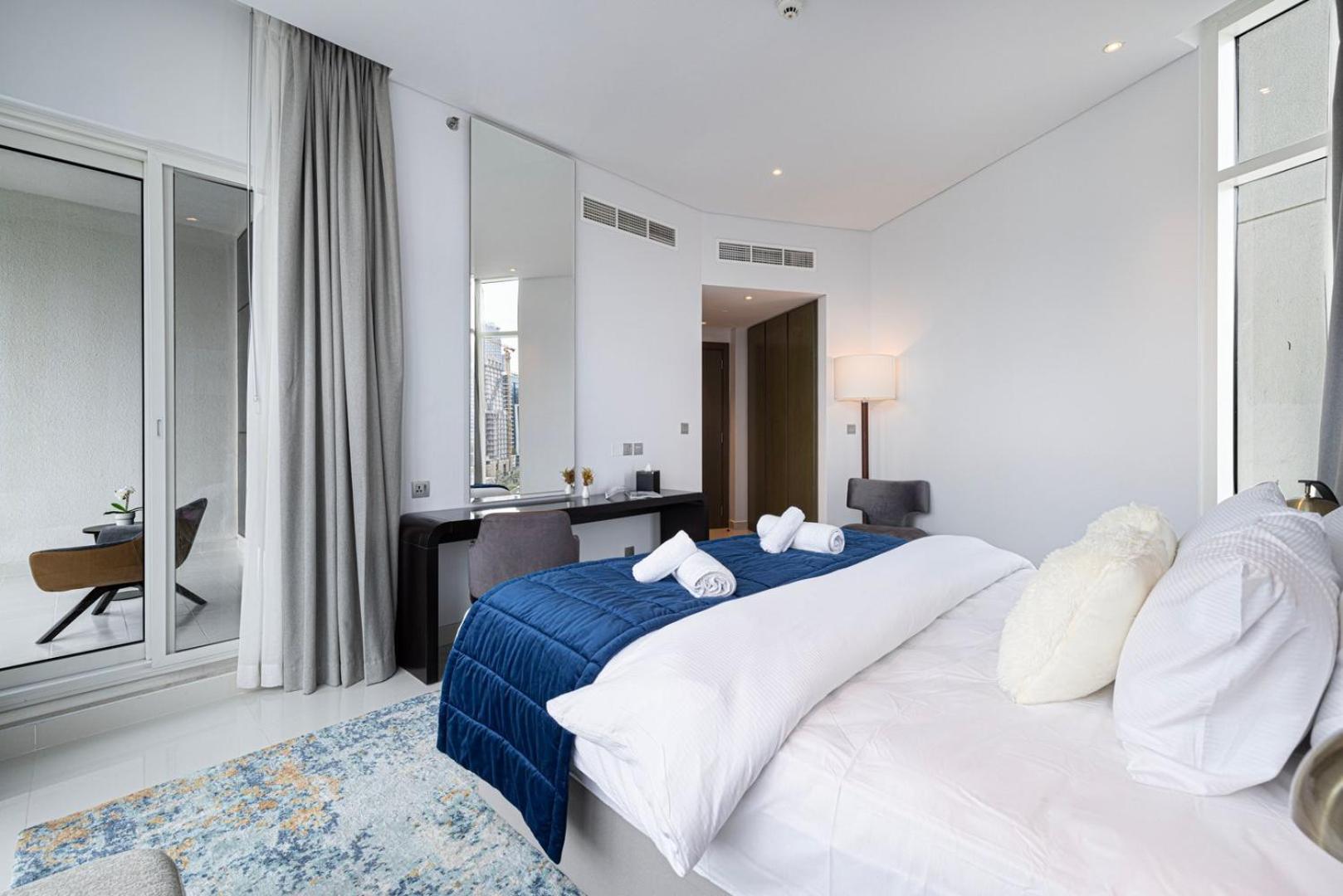 Premium 2br Aprt. With Canal View In Business Bay Apartment