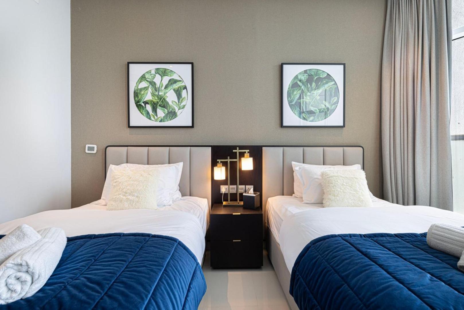 Premium 2br Aprt. With Canal View In Business Bay Dubai